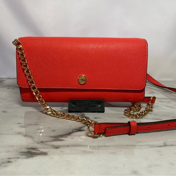 Michael Kors Wallet on Chain - Picture 3 of 10